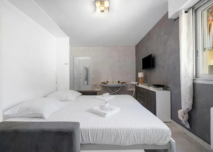 Lamiraute - Proche Centre - - Clim - Wifi Мантон