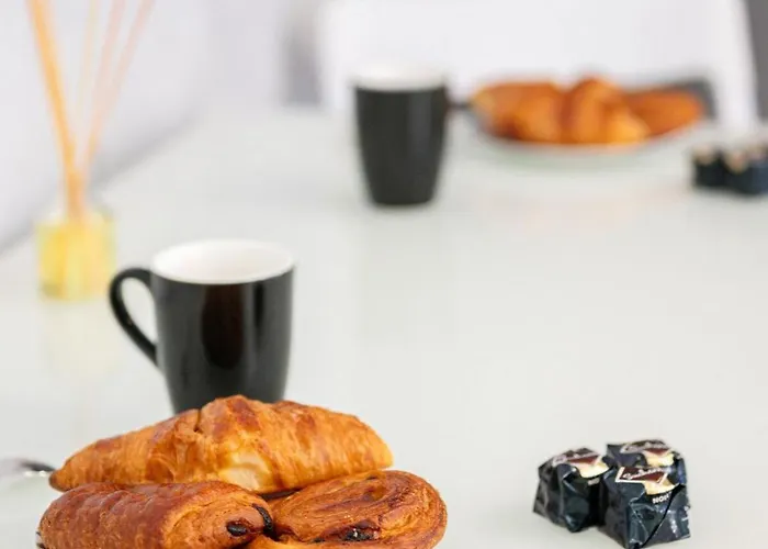 Apartmán Lamiraute - Proche Centre - - Clim - Wifi *